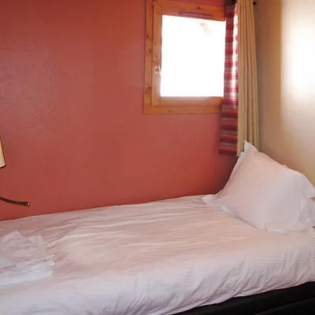 Les Menuires Sleeps 8 Pool Wifi * Сен-Мартен-де-Бельвиль